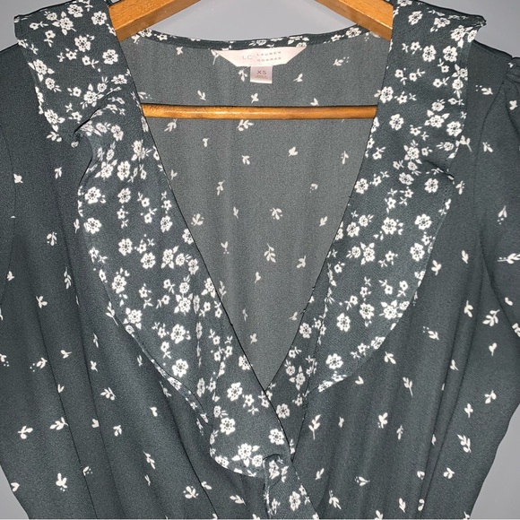 Lauren Conrad Wrap Style Dress With Ruffles Size XS - Picture 3 of 4
